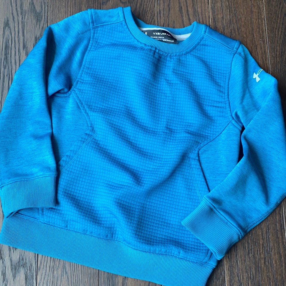 Under Armour sweatshirt